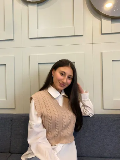 Profilbild von Lujaine Alhourani