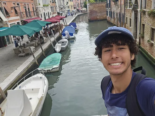 Profilbild von Noah Ahadid